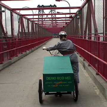 Crossing the Williamsburg Bridge